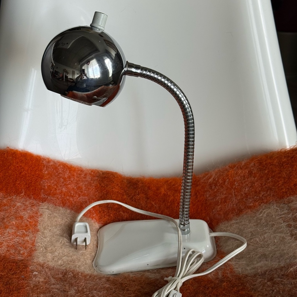 Vintage E17 Lamp Gooseneck 60s Chrome Space Age Atomic Light Working Condition